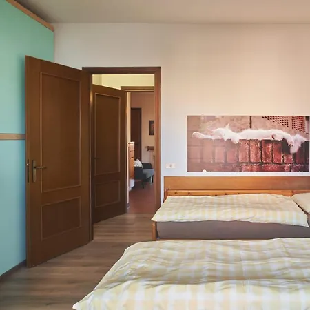 Little Brick House On Hills With Balconies Apartamento